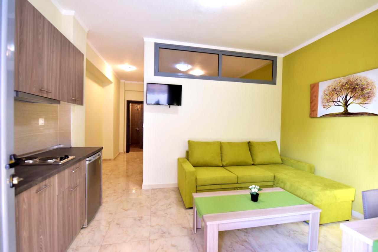 Elia Beach Modern Suites Flogita Exterior photo
